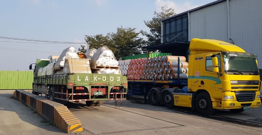 Zona de încărcare echipată cu sistem de cântărire /&gt; Zona de încărcare la fața locului echipată cu sistem de cântărire &lt;/p&gt;&lt;/body&gt;