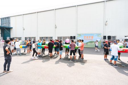 Pregătirea pentru Competiția Lunii Flotante